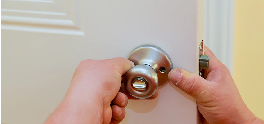 After-hours Locksmith For Lock And Key Installation in Tustin, CA