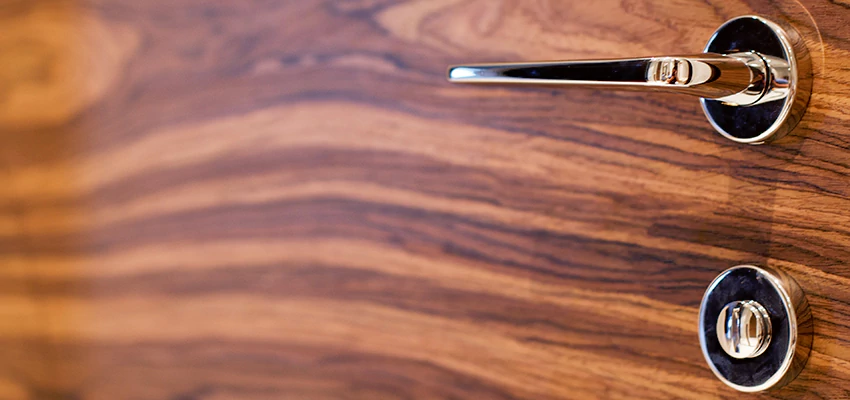 On Demand Locksmith For Key Fobs Repair in Tustin, California